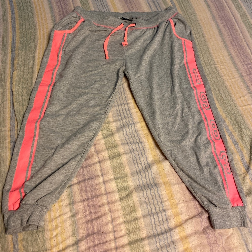 Grey sweatpants capris